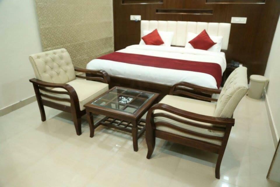 Hotel Eurasia Zirakpur Luaran gambar